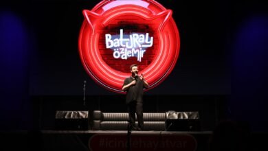 Baturay Özdemir’in Moe Açık Hava Sahnesindeki Gösterisi İzleyicileri Kahkahalara Boğdu