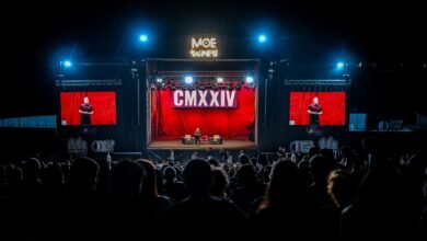 Cem Yılmaz’dan MOE Açık Hava Sahnesi’nde unutulmaz gösteri Cem Yılmaz’dan MOE Açık Hava Sahnesi’nde unutulmaz gösteri